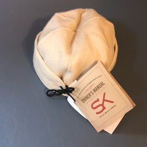 Stormy Kroner brimless cap (beige)